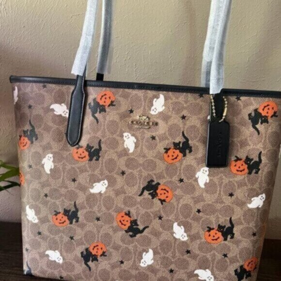 Coach City Tote In Signature Canvas With Halloween Print - Picture 4 of 5
